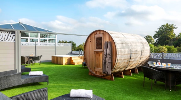 Lion Quays Hotel and Spa Outdoor Hot Tub and Sauna