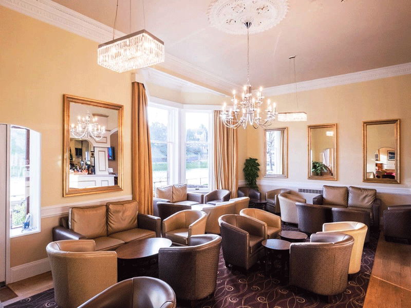 Sleeping Beauty Spa at the Inverness Palace Hotel Lounge