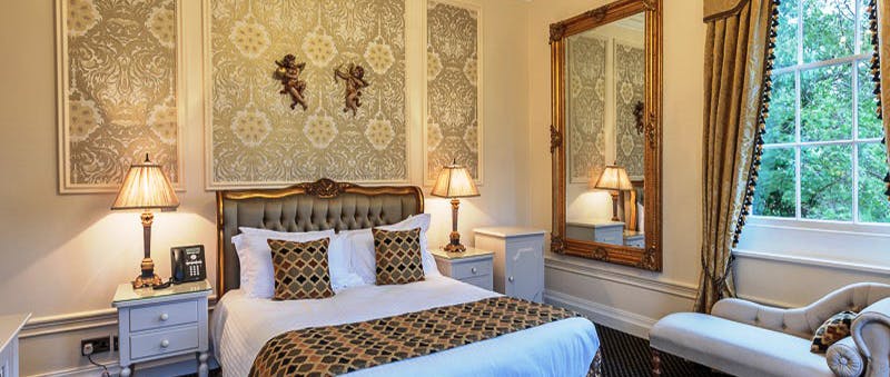 Greenwoods Hotel Spa & Retreat Luxury Manor Double Room