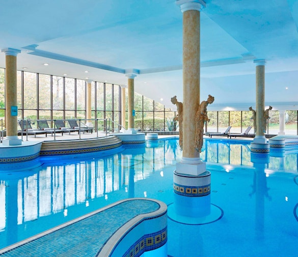 Delta Hotels by Marriott Manchester Airport Swimming Pool
