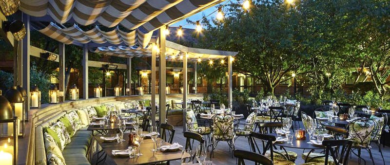 Delta by Marriott Manchester Airport Hotel Outdoor Dining