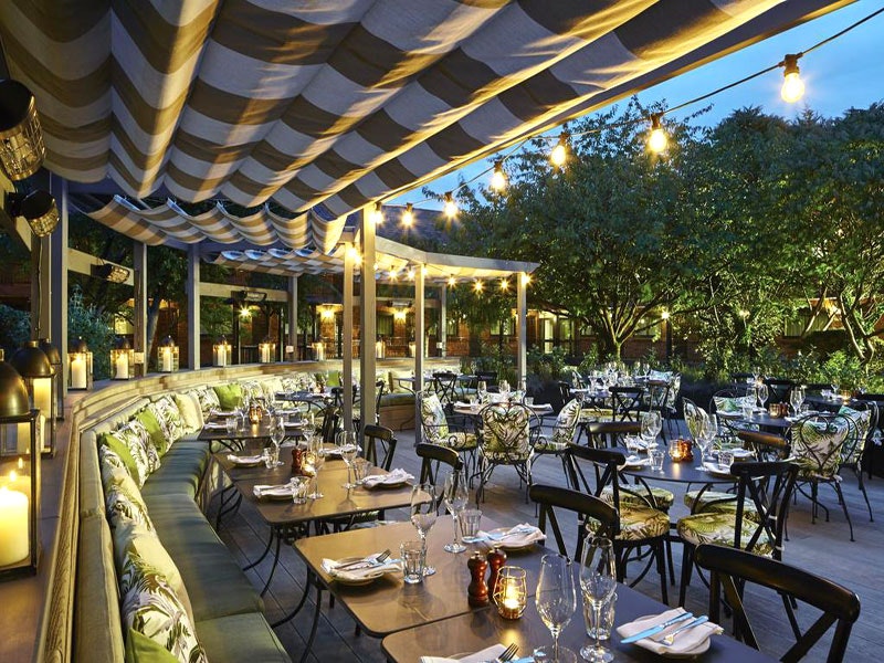 Delta by Marriott Manchester Airport Hotel Outdoor Dining