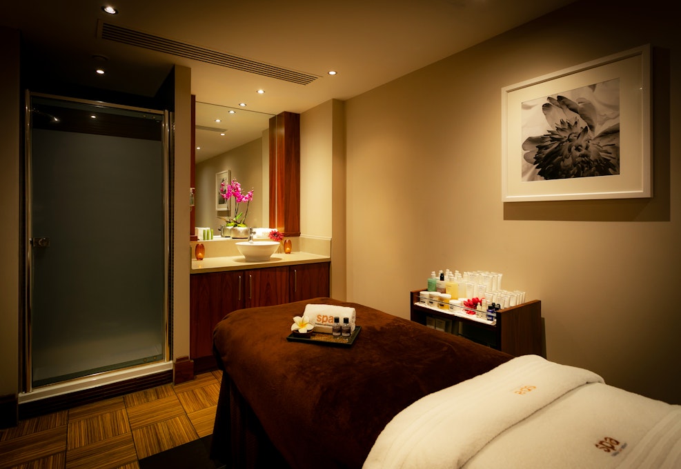 Manchester Piccadilly Hotel & Spa Treatment Room