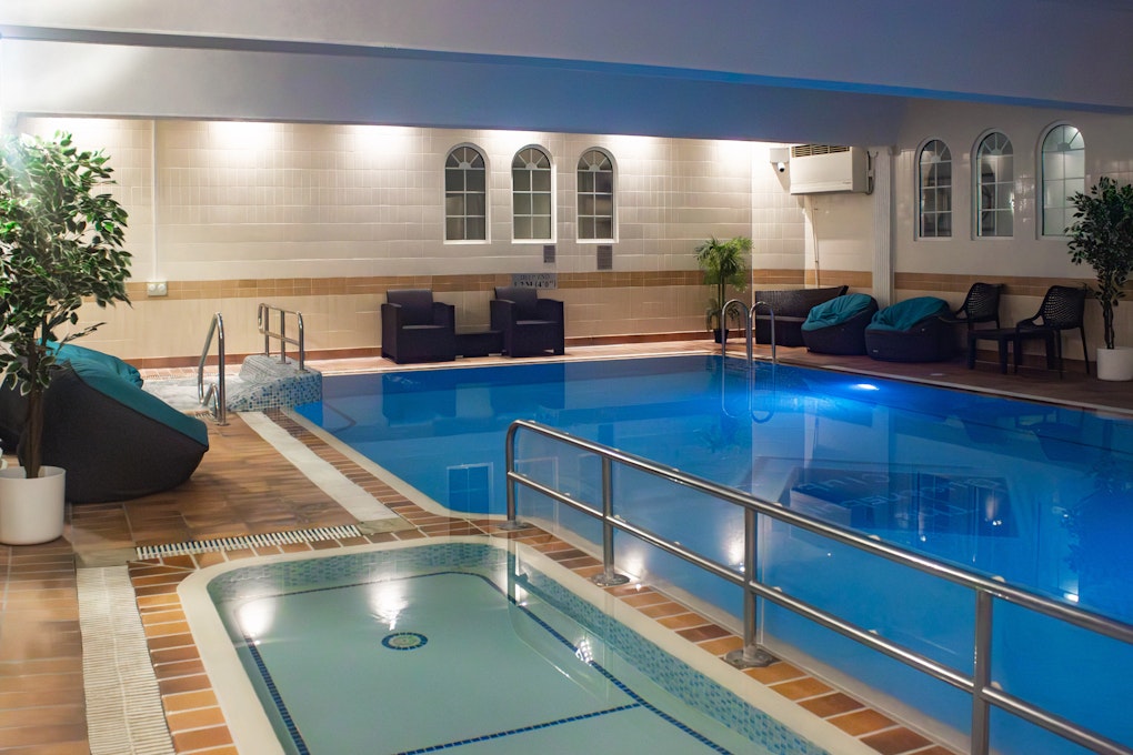 Mercure Bournemouth Queens Hotel & Spa Swimming Pool