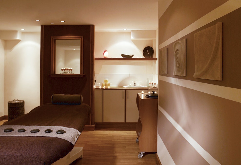 Mercure Sheffield St Paul's Hotel and Spa Treatment Room