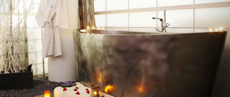 The Chelsea Health Club and Spa Treatment Room Bath Tub