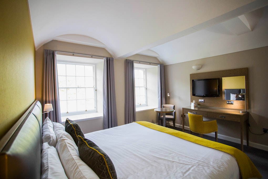 New Lanark Mill Hotel & Spa Double Bedroom Yellow