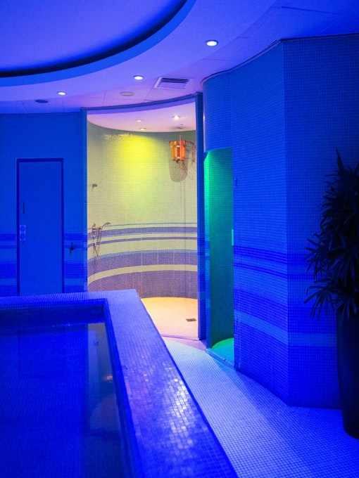 PURE Spa Newhaven Harbour Experience Shower