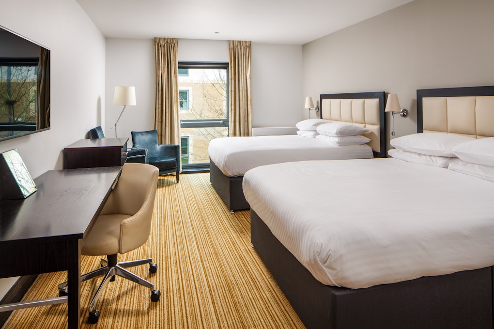 Delta by Marriott Hotel Nottingham Belfry Spa Double Deluxe Bedroom