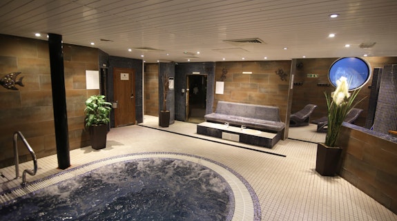 Old Thorns Hotel and Resort Wellness Suite