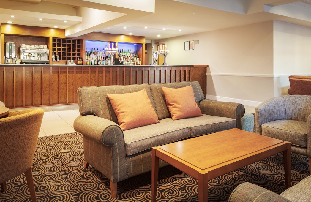 DoubleTree by Hilton The Oxford Belfry Hotel and Spa Bar