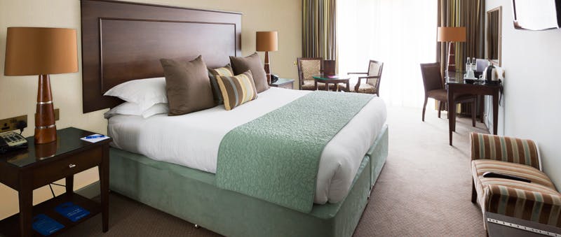 The Oxfordshire Golf & Spa Hotel Mint Bedroom