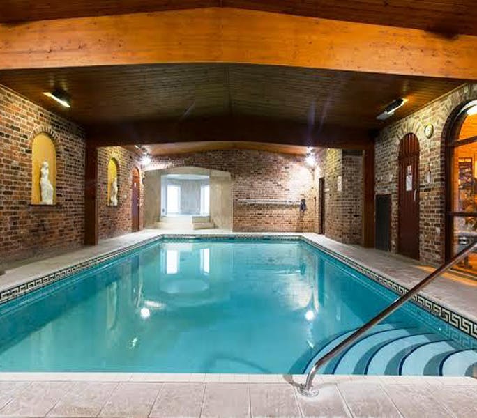 Wynnstay Hotel Swimming Pool
