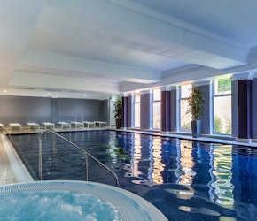Greenwoods Hotel Spa & Retreat Pool
