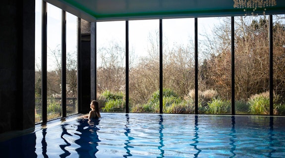 Reynolds Retreat Sevenoaks Pool with View