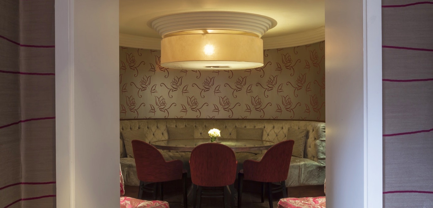 The Roseate Reading Hotel & Spa Dining Booth