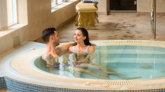 Shaw Hill Golf and Spa Hotel Couple in Hot Tub 2