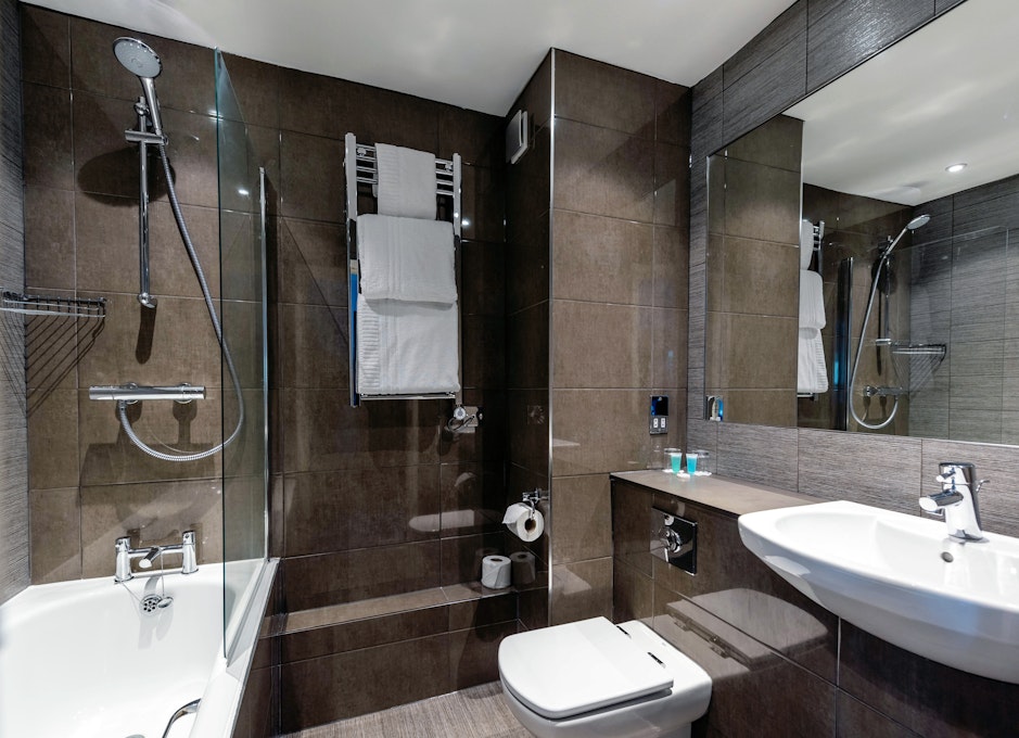 Southcrest Manor Hotel Bathroom