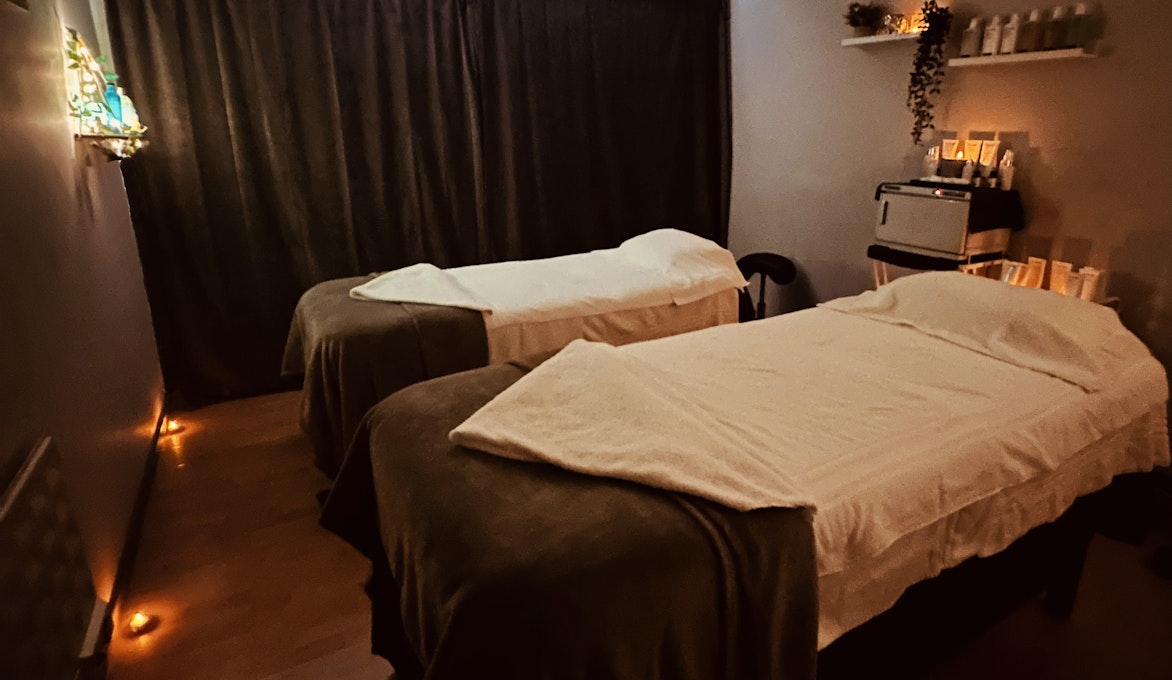 Southcrest Manor Hotel Dual Treatment Room