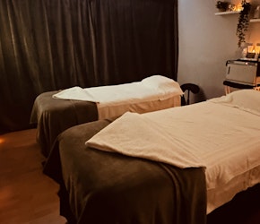 Southcrest Manor Hotel, Dual Treatment Room