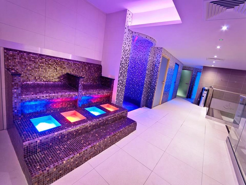 The Spa @ Suites Hotel Foot Spas