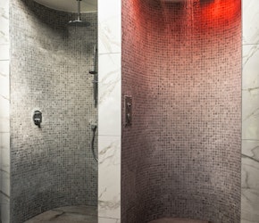Stratton House Hotel & Spa Experience Showers