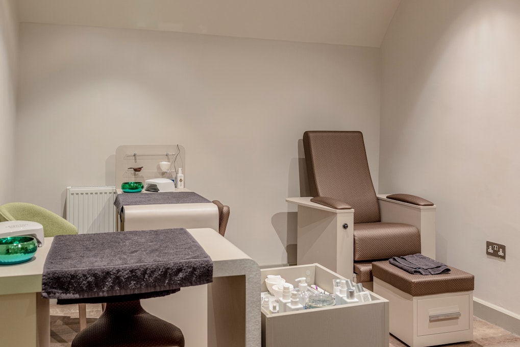 Stratton House Hotel & Spa Nail Stations