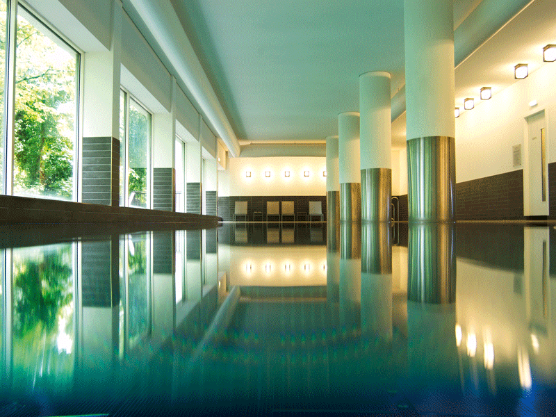 Park Plaza Hotel Swimming Pool