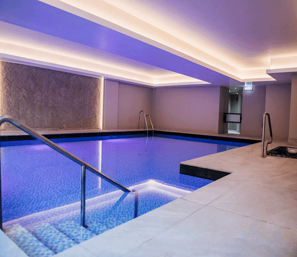 PURE Spa Hy Hotel Swimming Pool