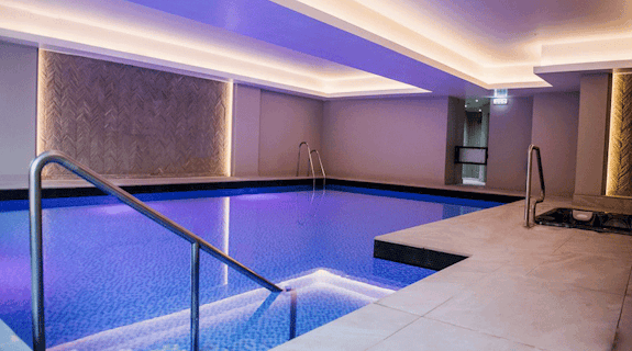 PURE Spa Hy Hotel Swimming Pool