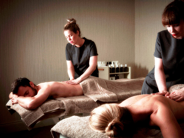 Cristal Spa, Self-massage for a more plump skin