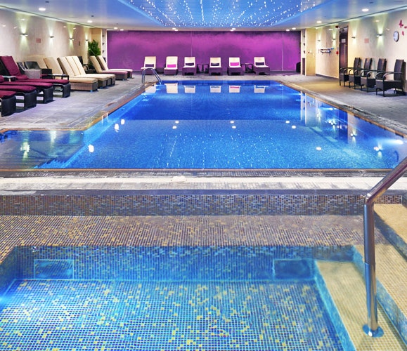 Hilton London Syon Park Seimming Pool