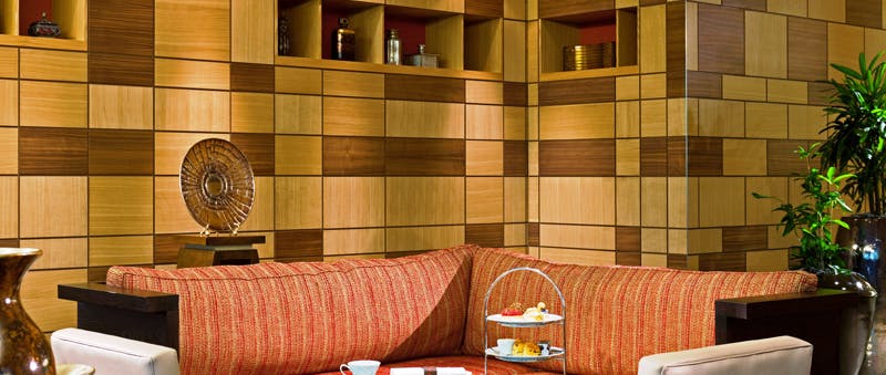 	Hotel Sofitel Heathrow Tea Salon Bar with Afternoon Tea