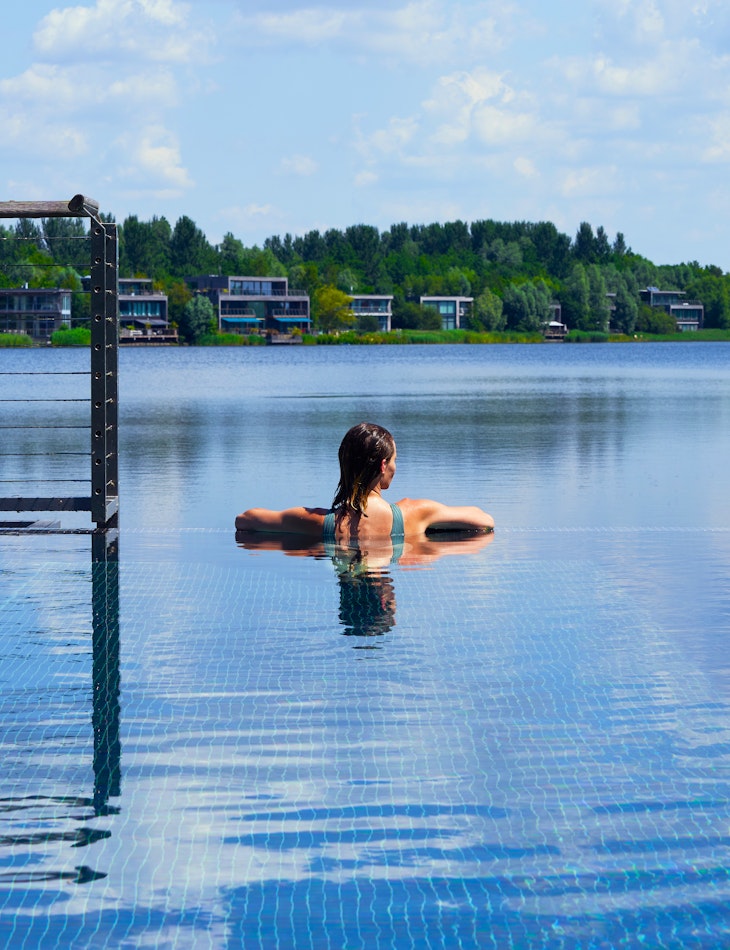 The Lakes By Yoo Outdoor Infinity Pool