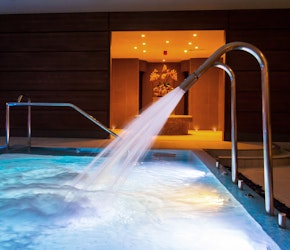 The Mere Golf Resort & Spa Jacuzzi