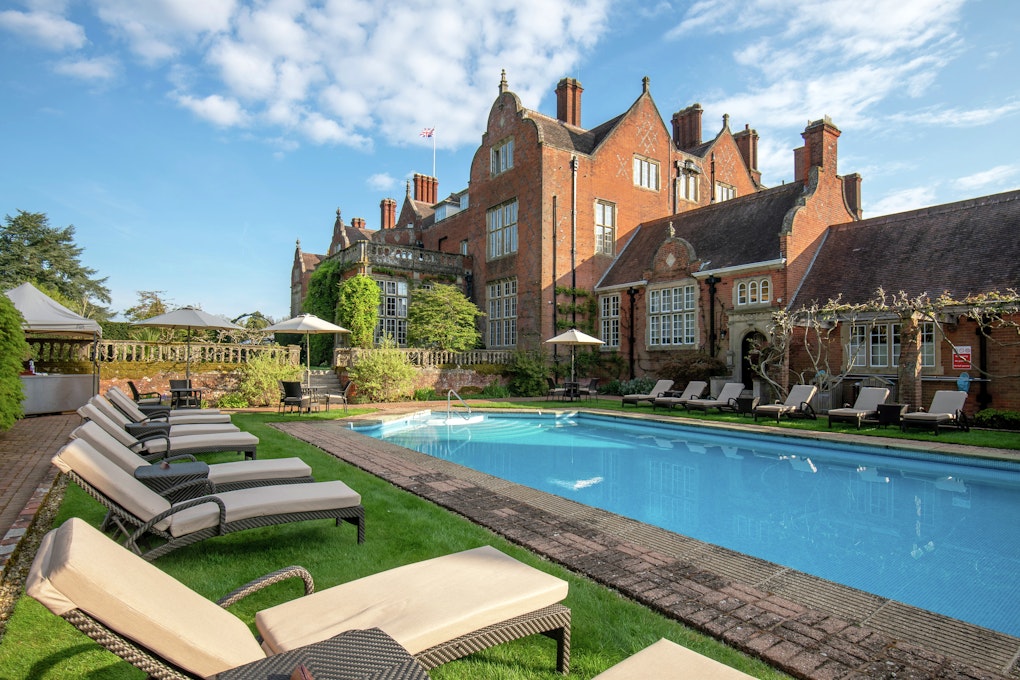 Tylney Hall Hotel Outdoor Lounges